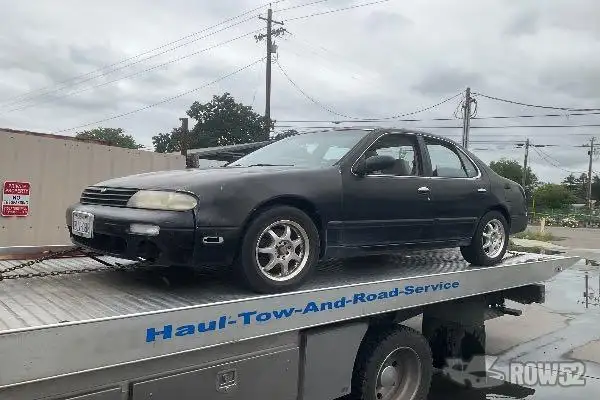Photo of 1995 Nissan Altima