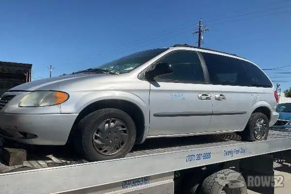 Photo of 2003 Chrysler Voyager