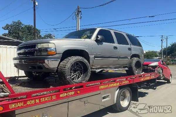 Photo of 2001 Chevrolet Tahoe