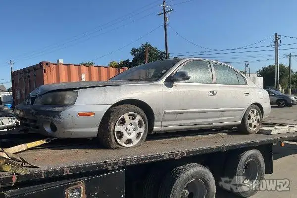 Photo of 2001 Hyundai Elantra