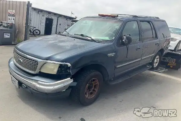 Photo of 2002 Ford Expedition