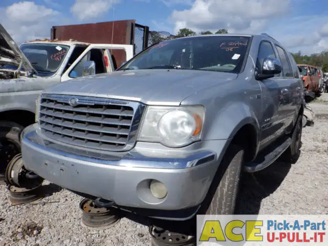 Photo of 2008 Chrysler Aspen