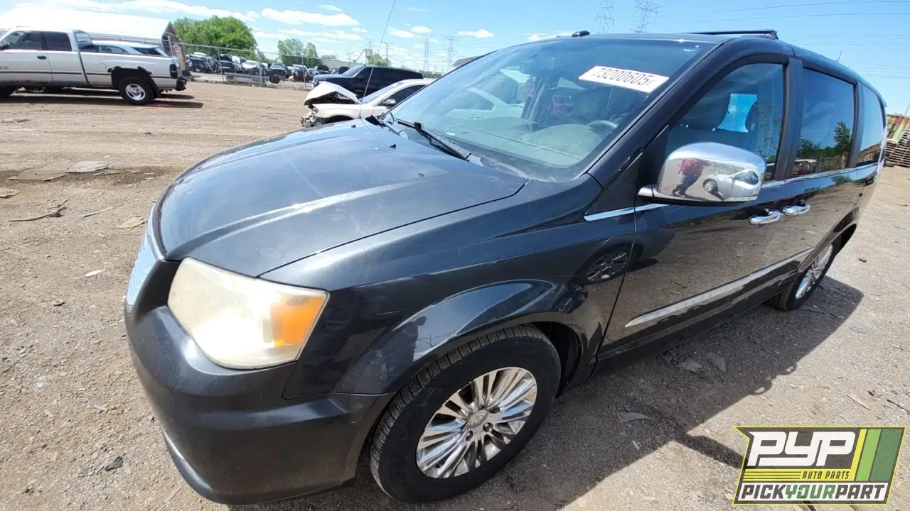 Photo of 2011 Chrysler Town & Country