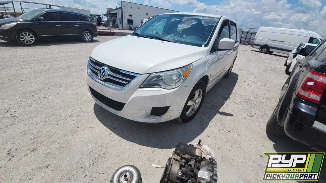 Photo of 2010 Volkswagen Routan