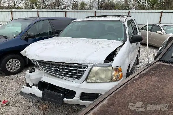 Photo of 2004 Ford Explorer