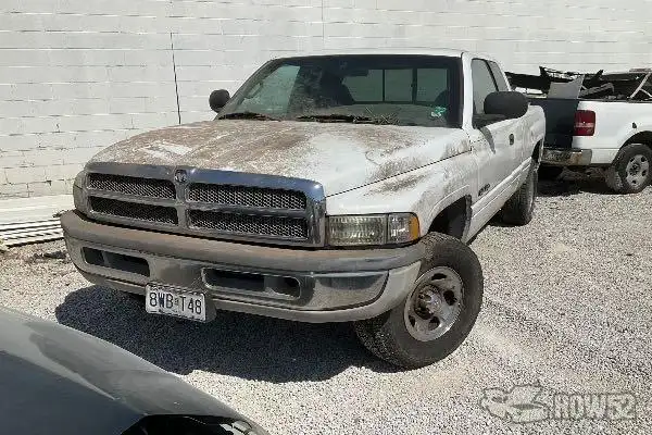 Photo of 1999 Dodge Ram 1500