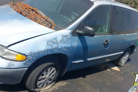 Photo of 1996 Dodge Caravan