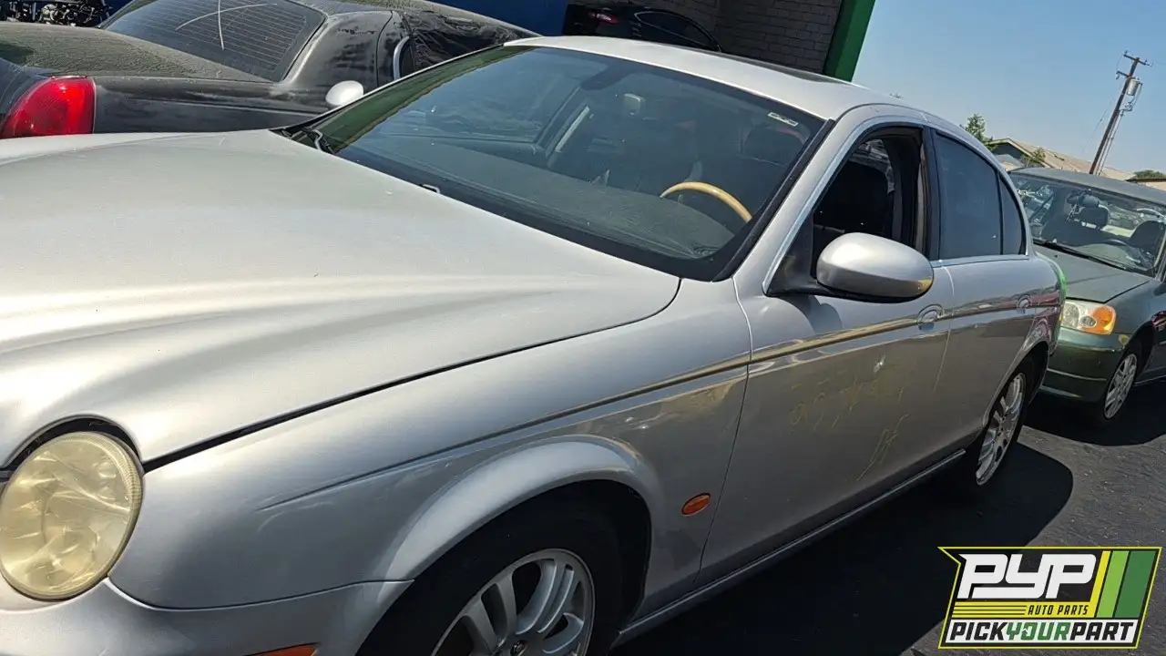 Photo of 2005 Jaguar S-Type