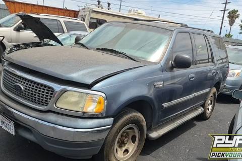 Photo of 2002 Ford Expedition