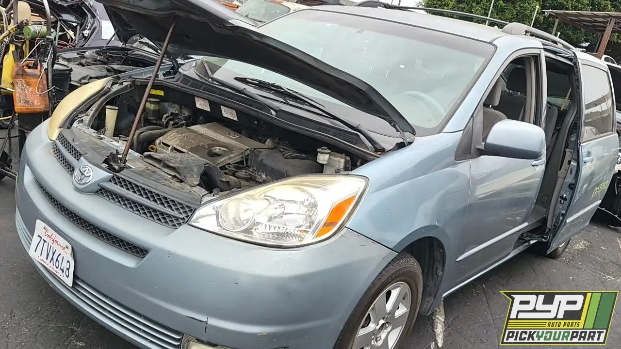 Photo of 2005 Toyota Sienna
