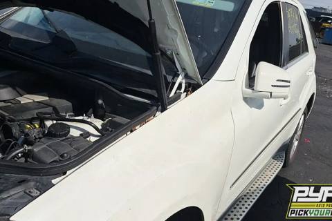Photo of 2011 Mercedes-Benz Ml350