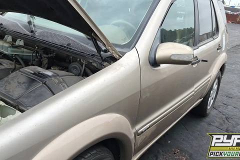 Photo of 2002 Mercedes-Benz Ml320