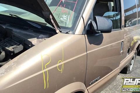 Photo of 2002 Chevrolet Astro