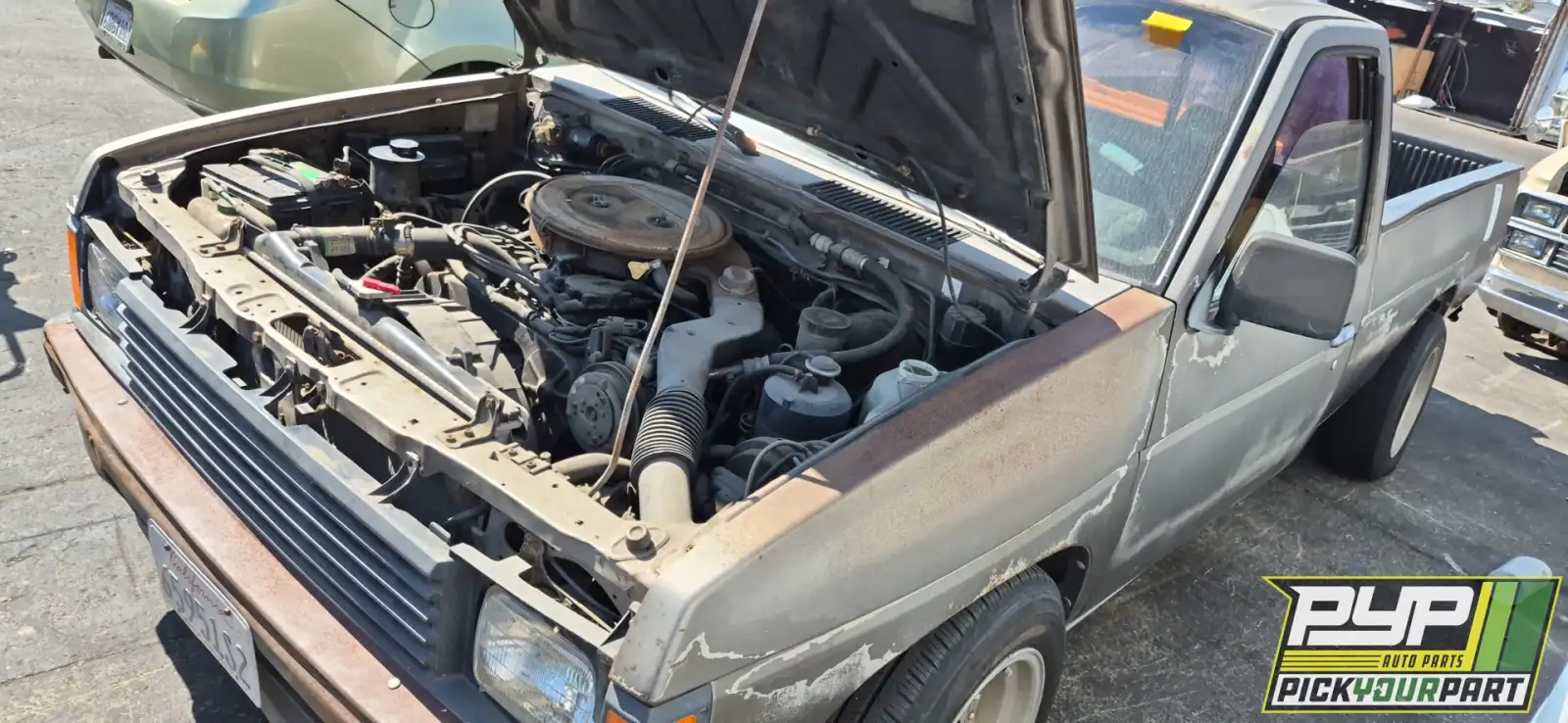 Photo of 1986 Nissan Truck