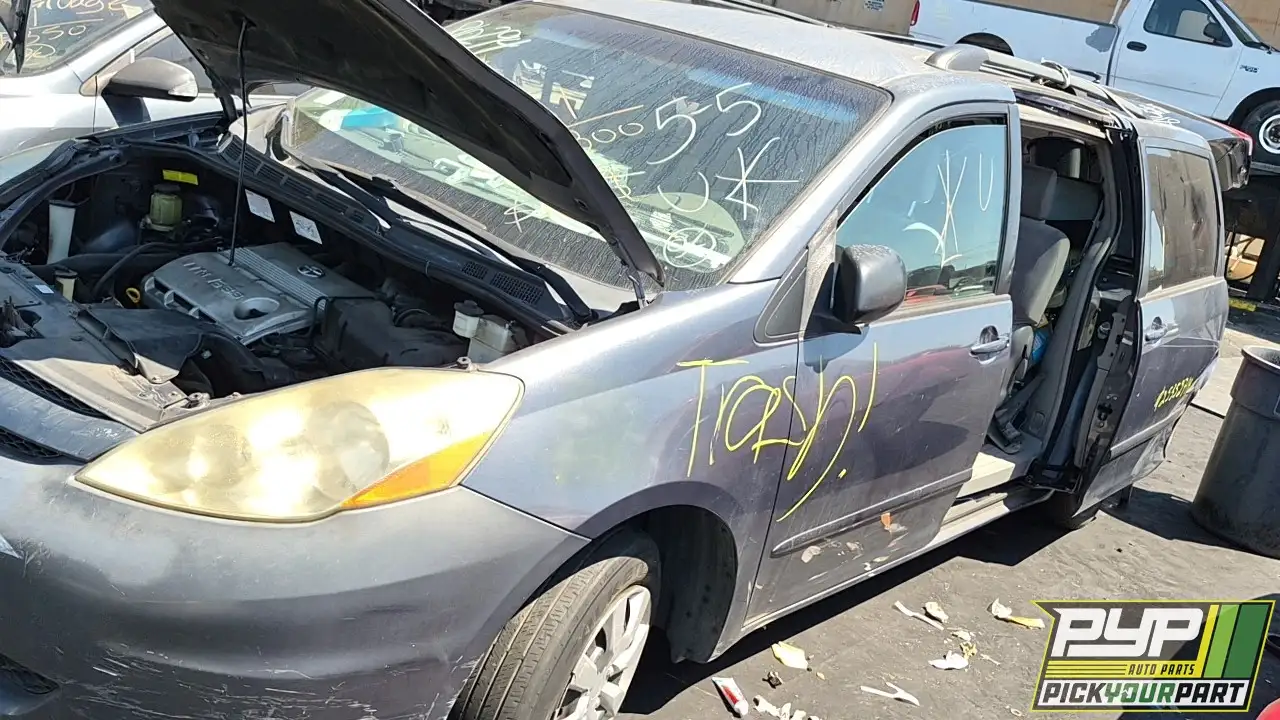 Photo of 2006 Toyota Sienna