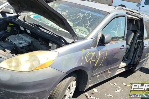 Photo of 2006 Toyota Sienna