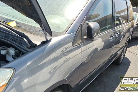 Photo of 2008 Toyota Sienna