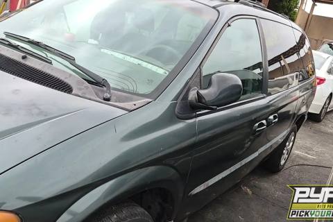 Photo of 2002 Dodge Grand Caravan