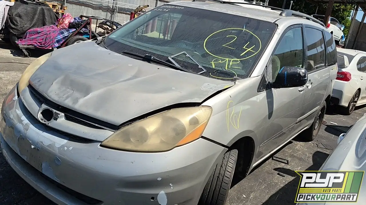 Photo of 2006 Toyota Sienna