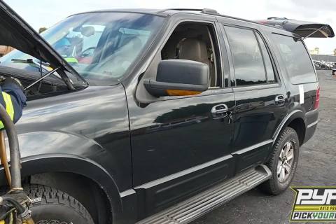 Photo of 2003 Ford Expedition