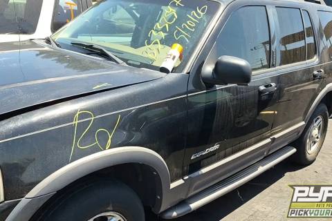 Photo of 2005 Ford Explorer