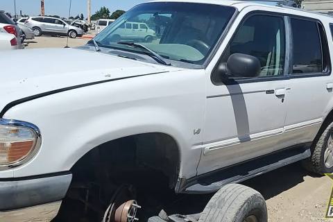 Photo of 1999 Ford Explorer