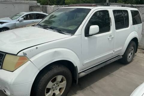 Photo of 2006 Nissan Pathfinder