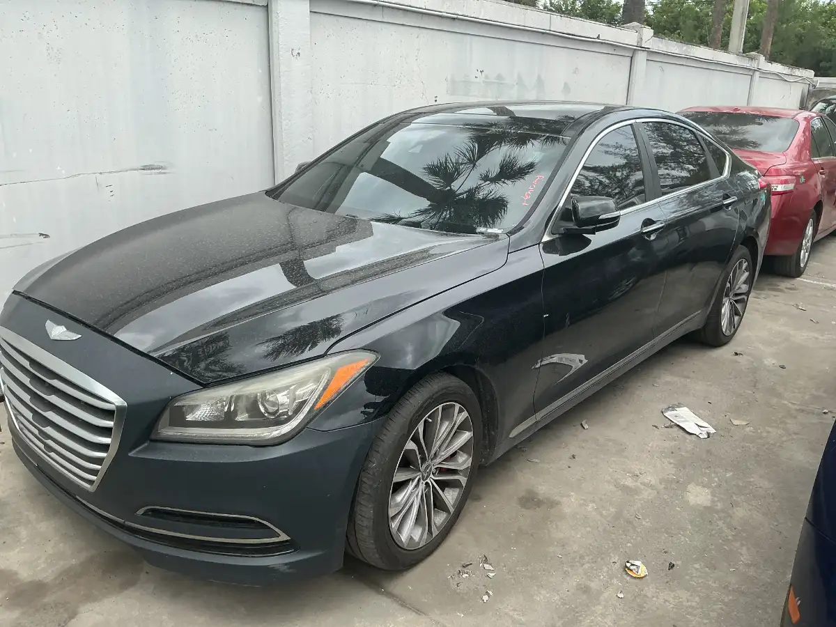 Photo of 2015 Hyundai Genesis