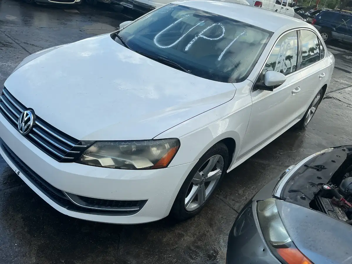 Photo of 2012 Volkswagen Passat