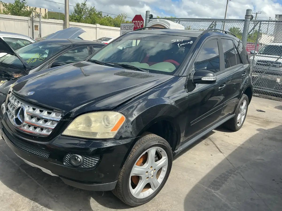 Photo of 2006 Mercedes-Benz M-Class
