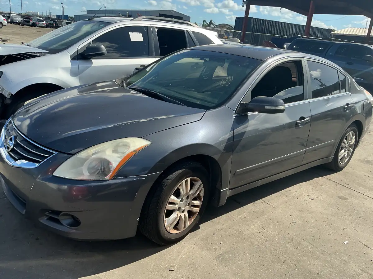 Photo of 2010 Nissan Altima