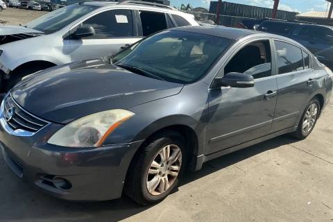 Photo of 2010 Nissan Altima