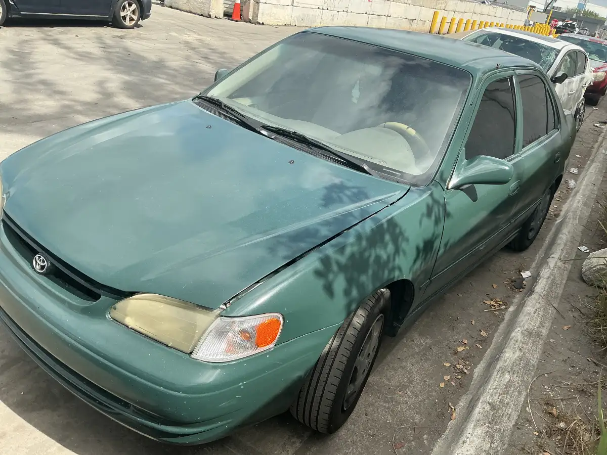 Photo of 1999 Toyota Corolla