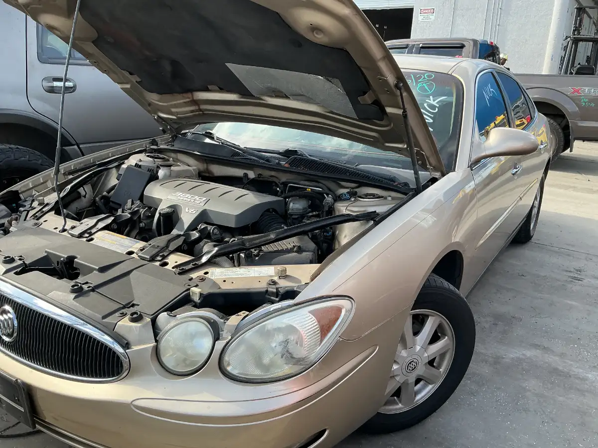 Photo of 2005 Buick Lacrosse