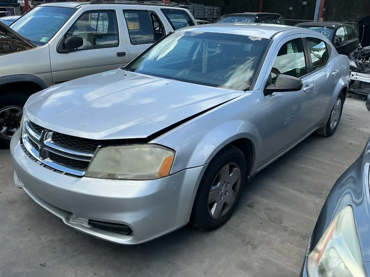 Photo of 2010 Dodge Avenger