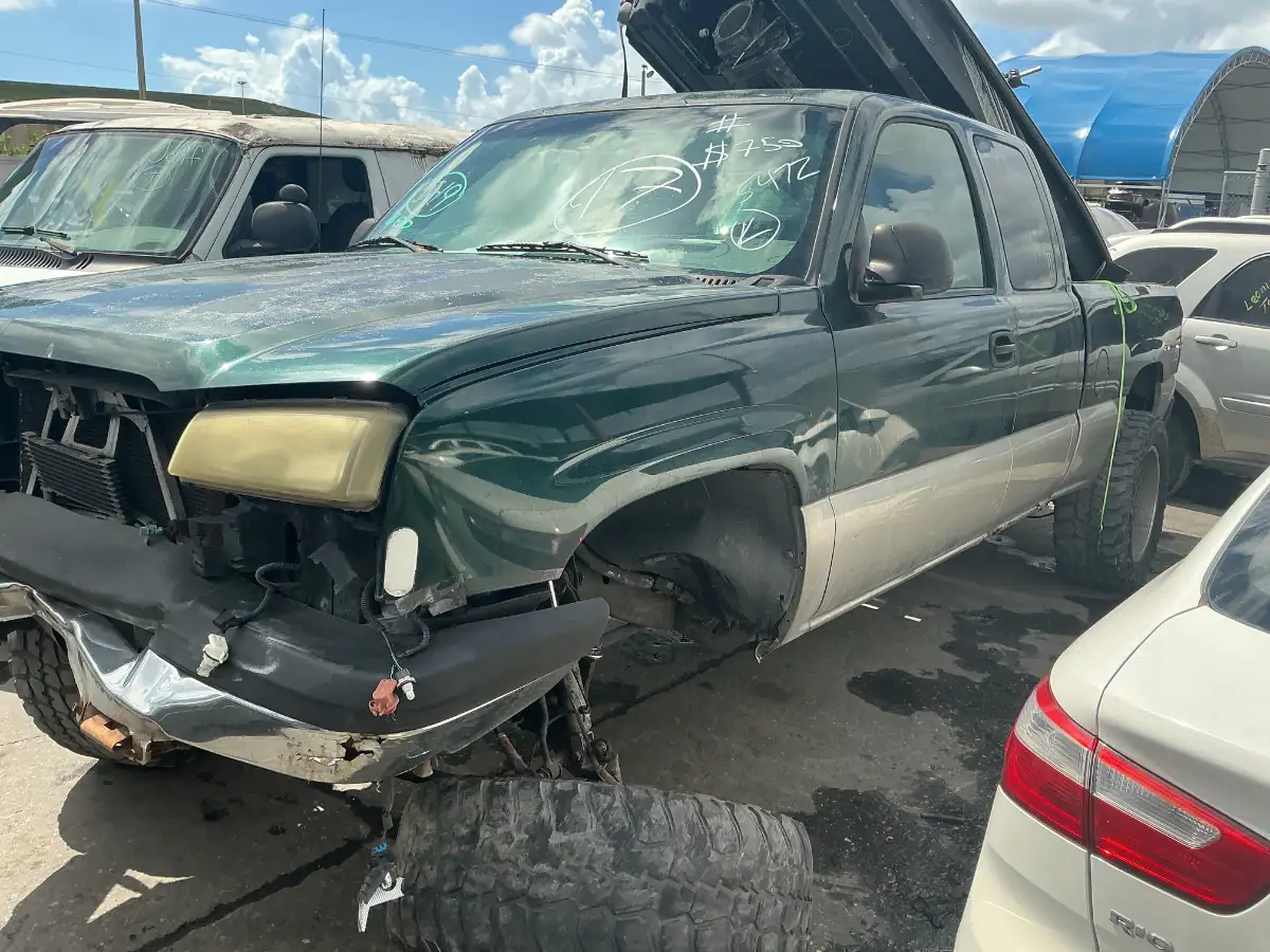 Photo of 2003 Chevrolet Silverado