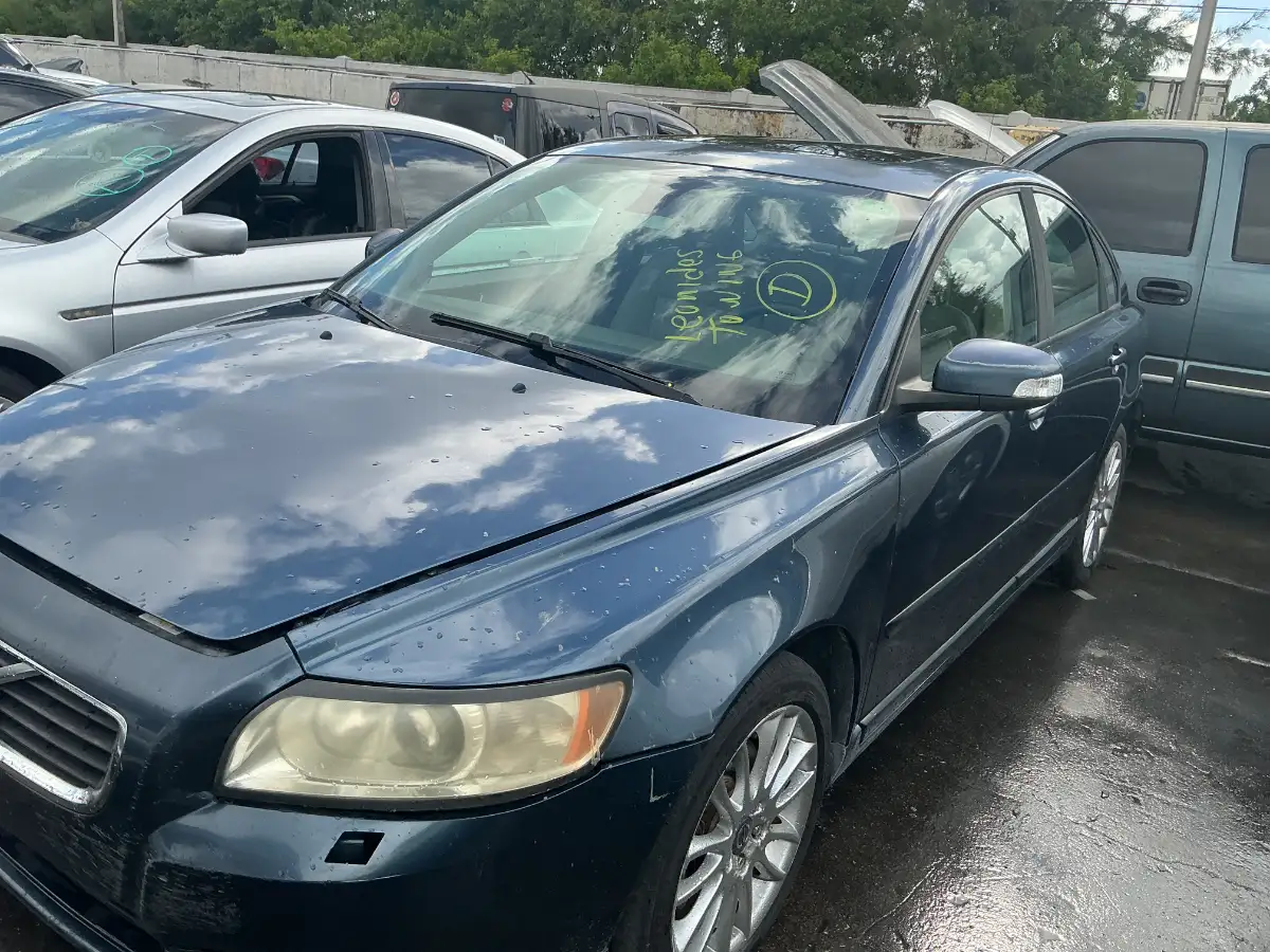 Photo of 2008 Volvo S40