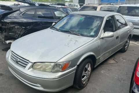 Photo of 2000 Toyota Camry
