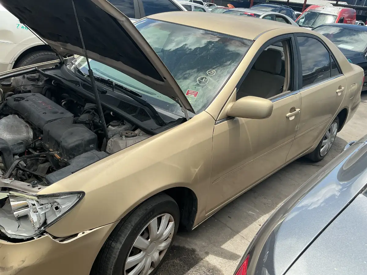 Photo of 2005 Toyota Camry