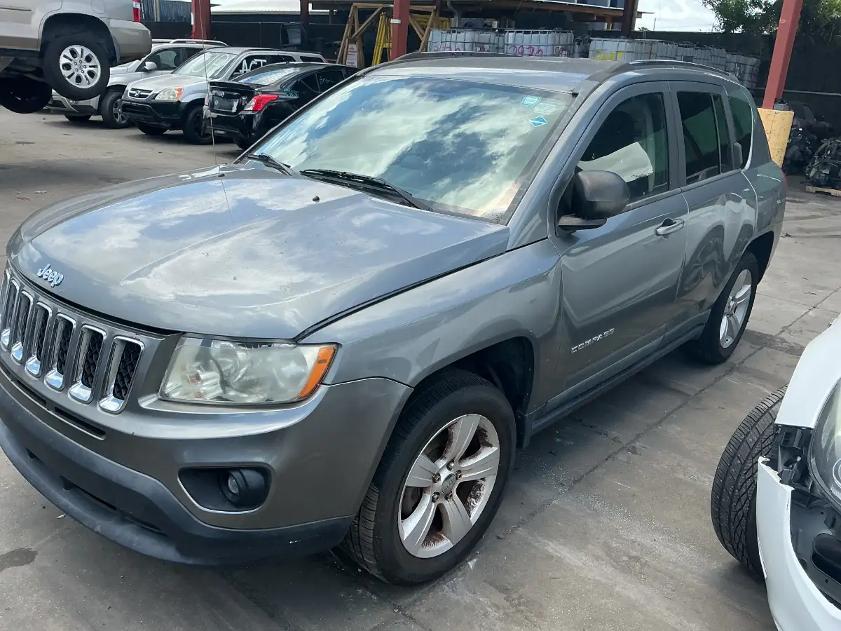 Photo of 2011 Jeep Compass