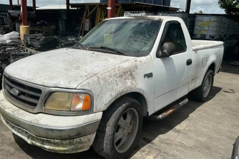 Photo of 1999 Ford F-150