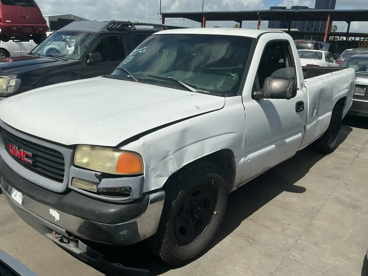Photo of 2000 Gmc Sierra