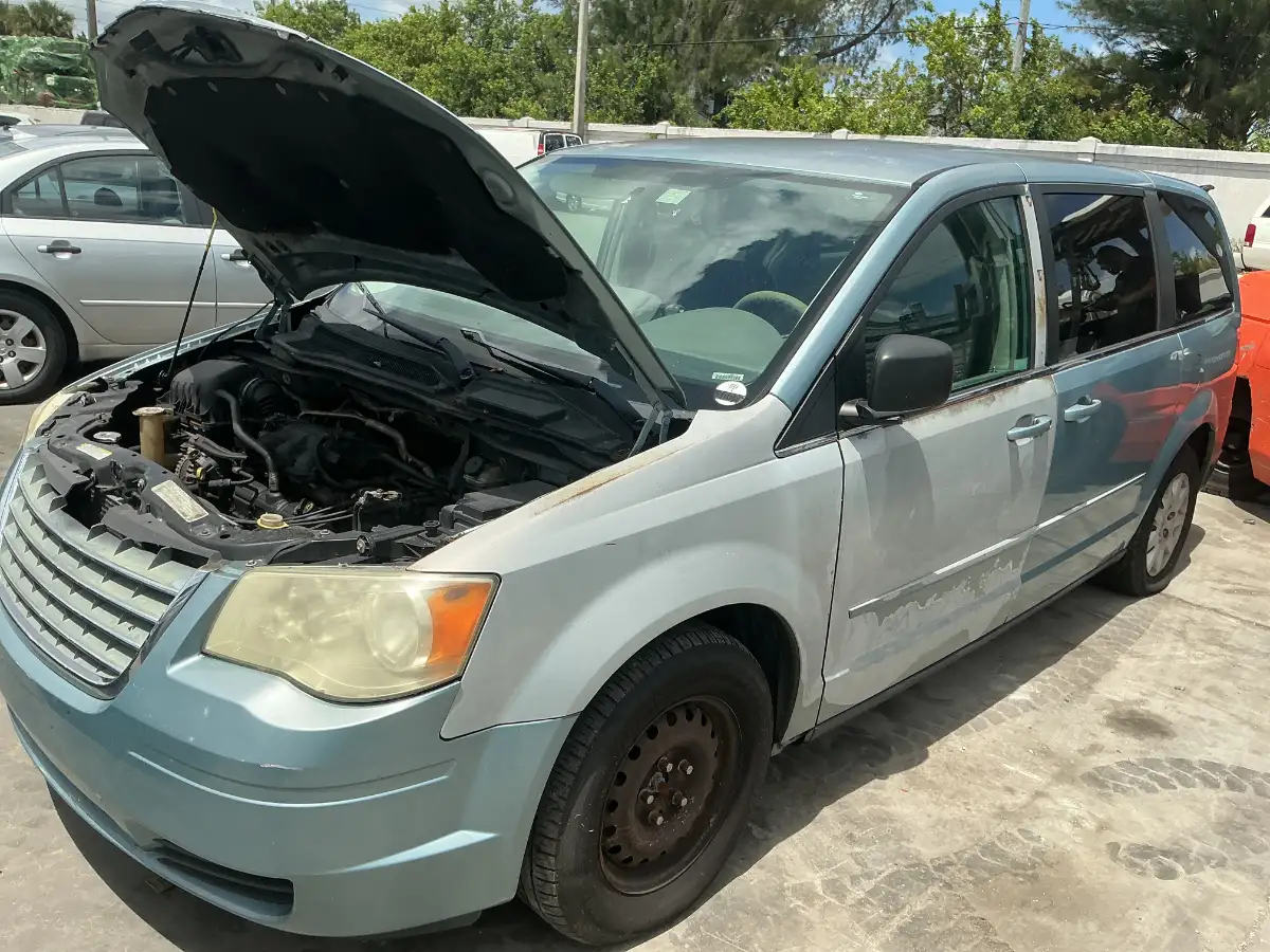 Photo of 2009 Chrysler Town & Country