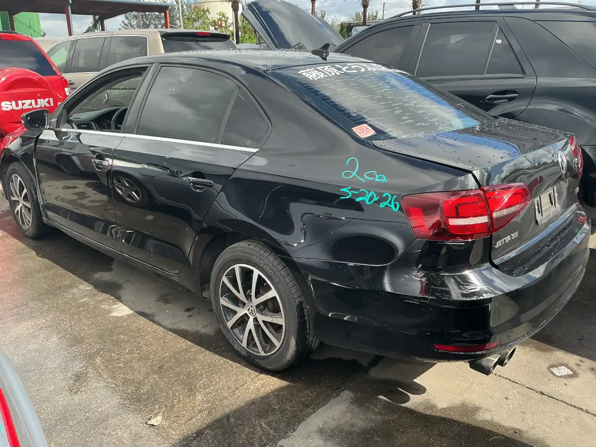 Photo of 2017 Volkswagen Jetta