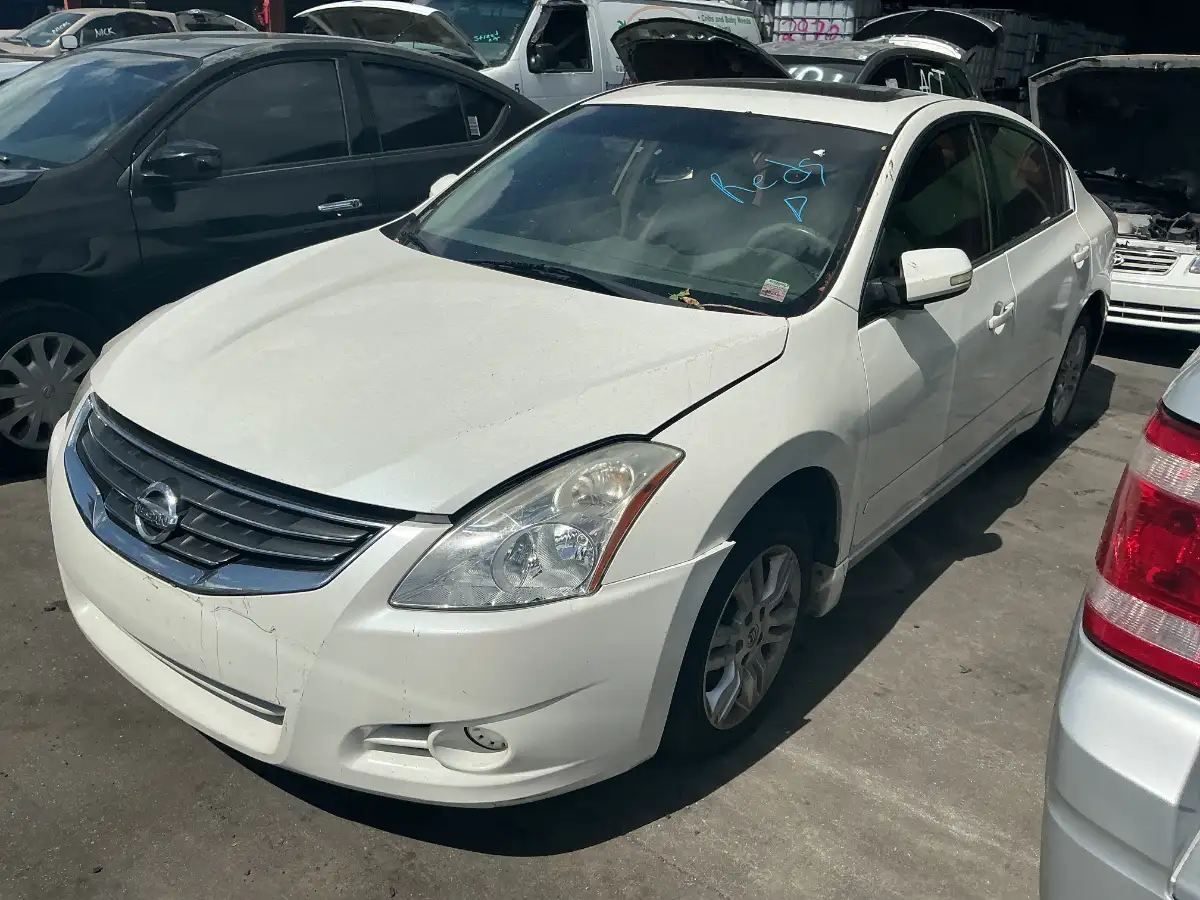 Photo of 2010 Nissan Altima