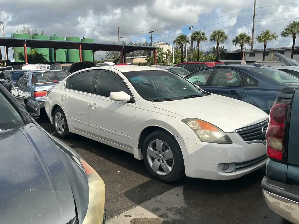 Photo of 2008 Nissan Altima