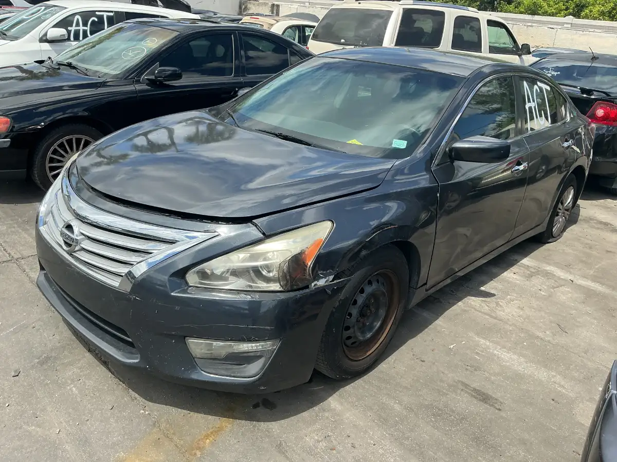 Photo of 2013 Nissan Altima