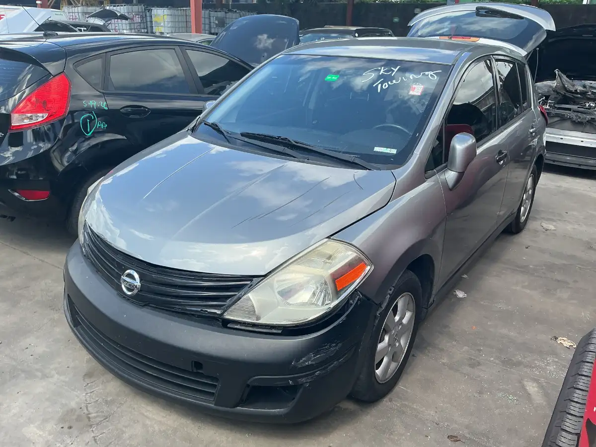 Photo of 2012 Nissan Versa