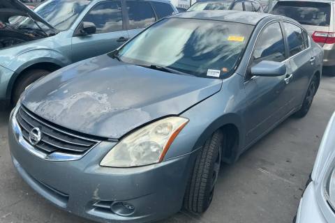 Photo of 2010 Nissan Altima