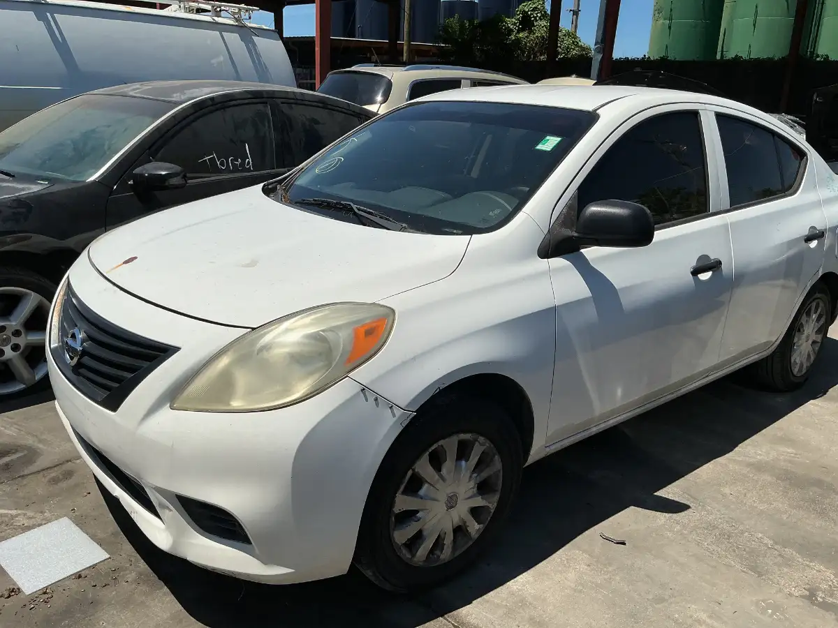 Photo of 2012 Nissan Versa